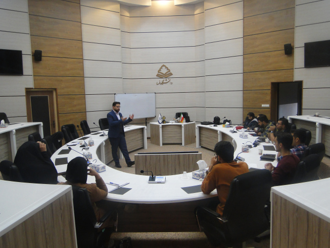 برگزاری دوره آموزشی کسب وکار در دانشگاه فسا