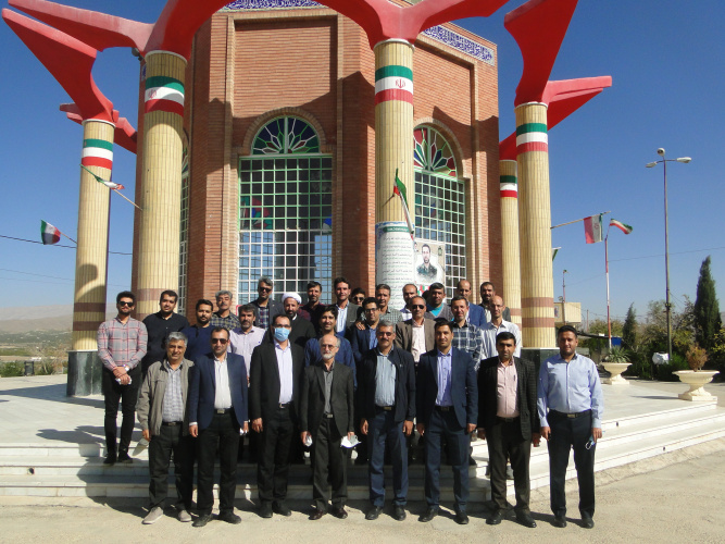 برگزاری مراسم غبار روبی مرقد مطهر شهدای گمنام به مناسبت هفته بسیج
