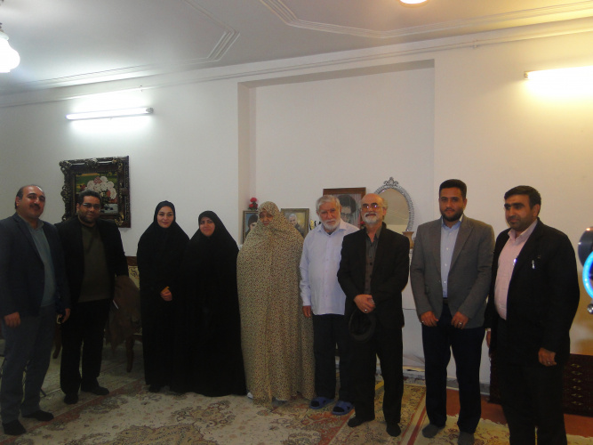 دیدار هیات رییسه دانشگاه با جانباز دوران انقلاب اسلامی