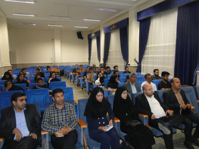 برگزاری نشست کافه کار آفرینی در دانشگاه فسا
