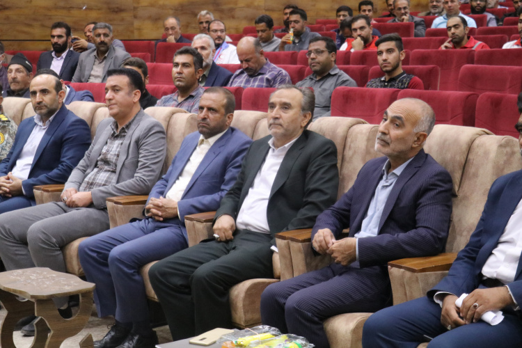 دیدار جناب آقای دکتر محمد دهقان معاون حقوقی رئیس جمهور با جمعی از نخبگان شهرستان فسا در دانشگاه فسا