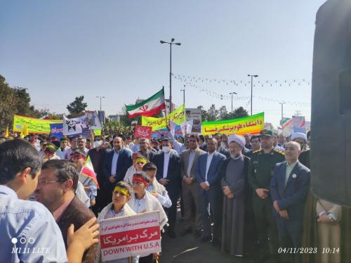 حضور پرشور دانشگاهیان دانشگاه فسا در راهپیمایی روز ملی مبارزه با استکبار جهانی